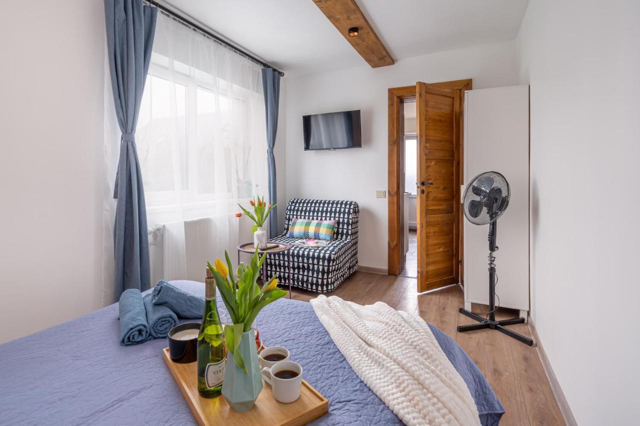 Family Garden Apartments With Free Private Parking & Playground Riga Exterior foto
