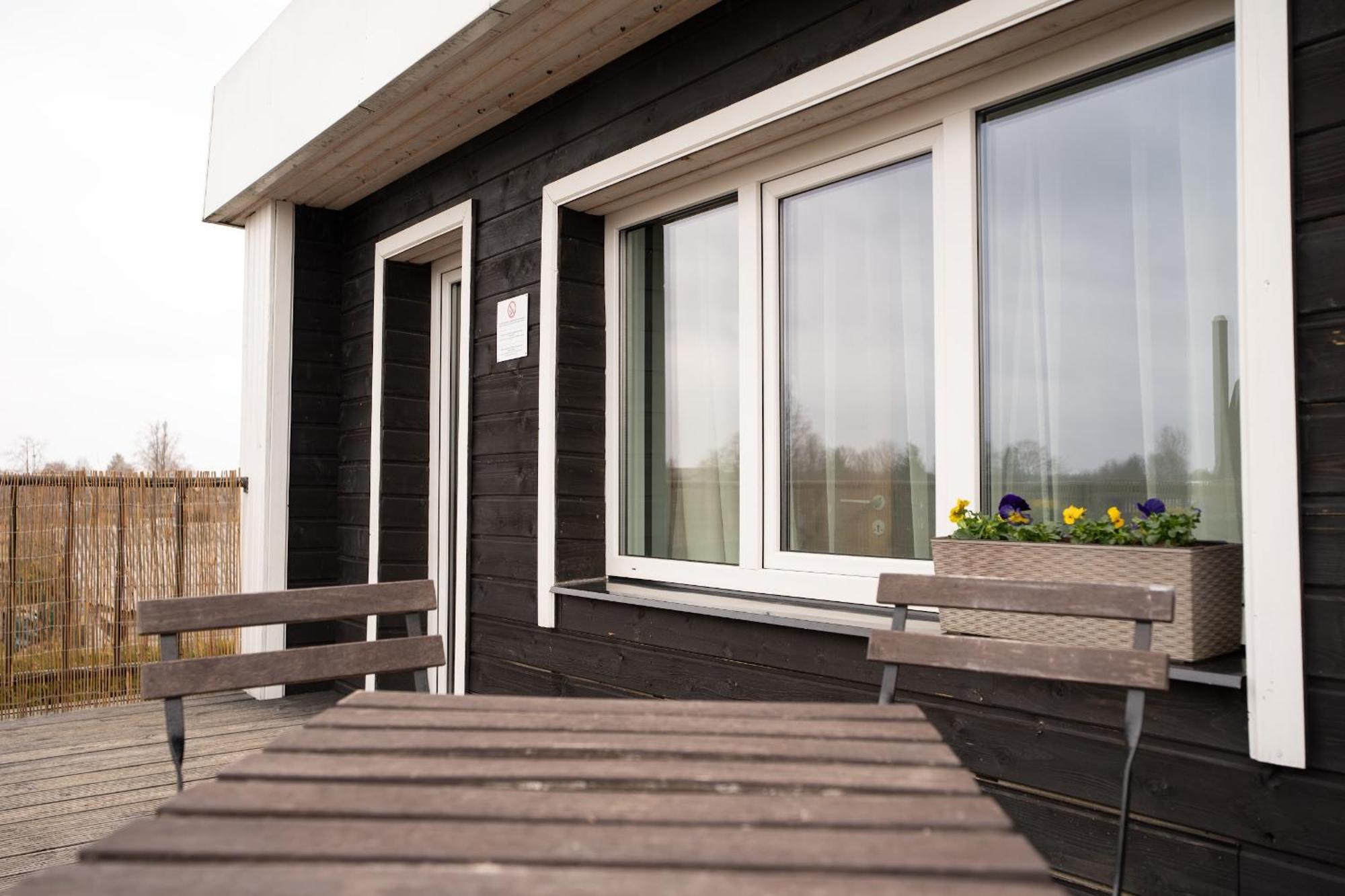 Family Garden Apartments With Free Private Parking & Playground Riga Exterior foto